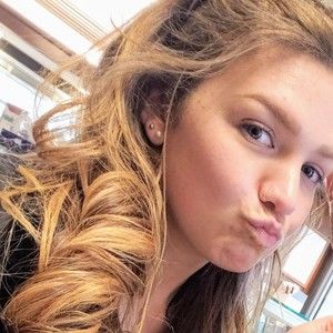 Meet your Posher, Tyana